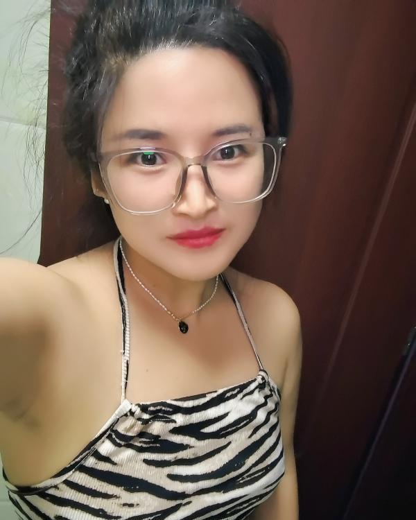 钟楼服务系御姐