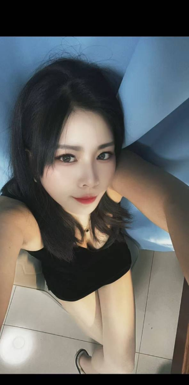 南京秦岭路大胸熟女