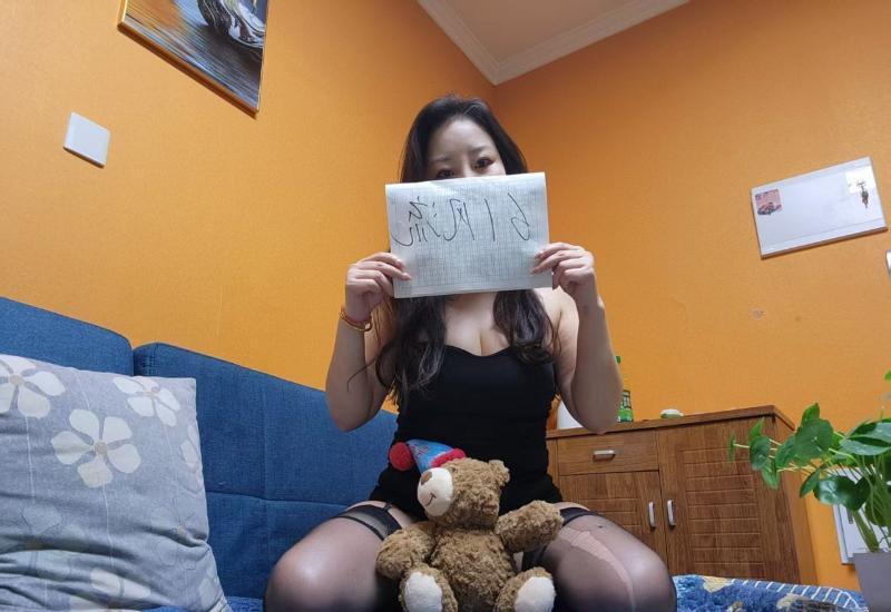 高升桥大胸桃子