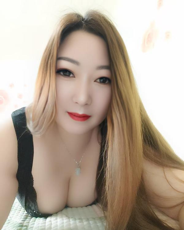 丰台肤白巨乳梦琪