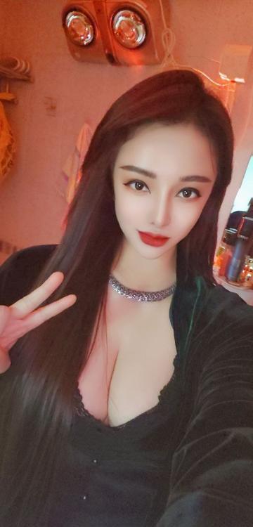 潘家园大奶小姨子