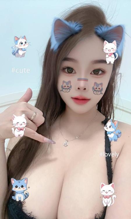 岗厦三点粉萱萱