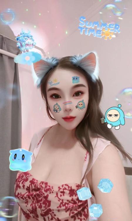 西城镜前战神爆乳西西