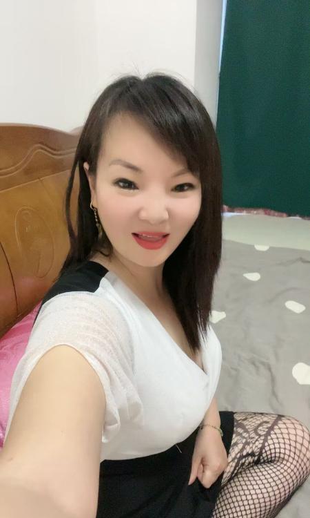 五根松风骚姐姐