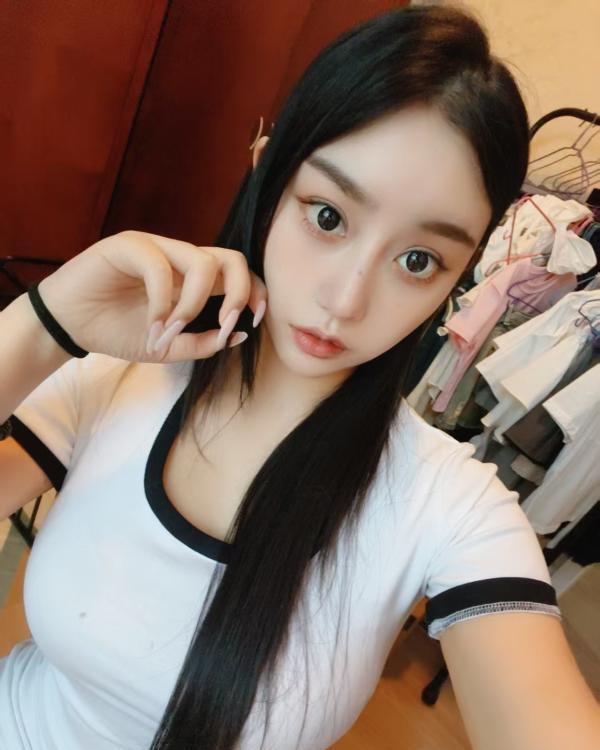 南开奥城大胸恋人妹妹