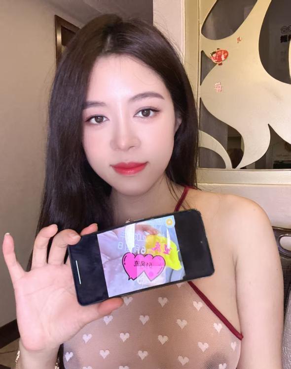 火炉倒立深喉骚婊子