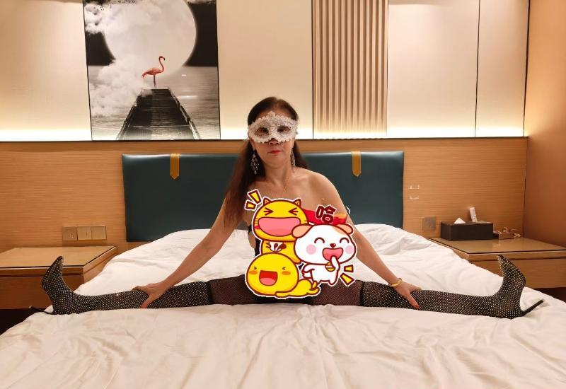 坦洲喷水骚姐姐