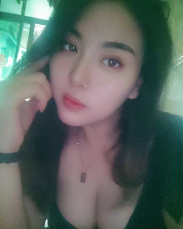 肥臀服务控骚女