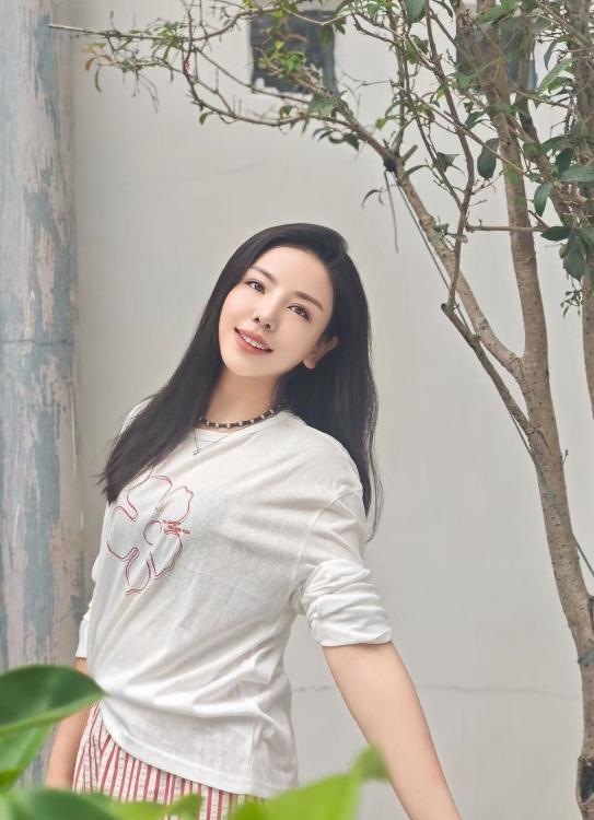 广州肥臀轻熟小鱼