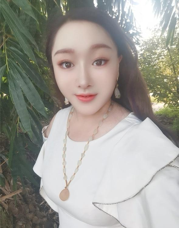 抓龙筋白虎少妇