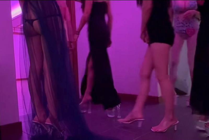 上海干磨金鱼缸大海选