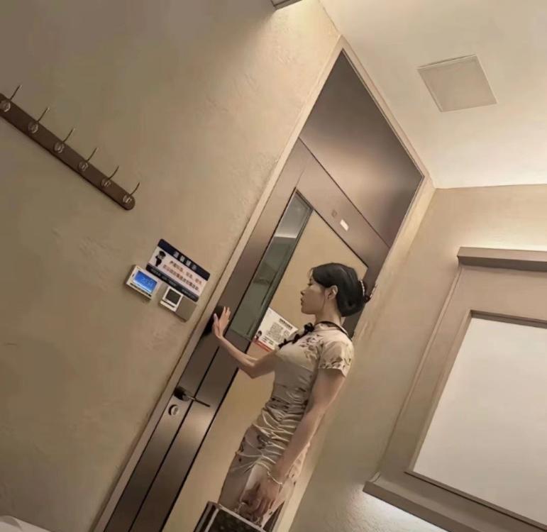 西安嫩妹御姐服务