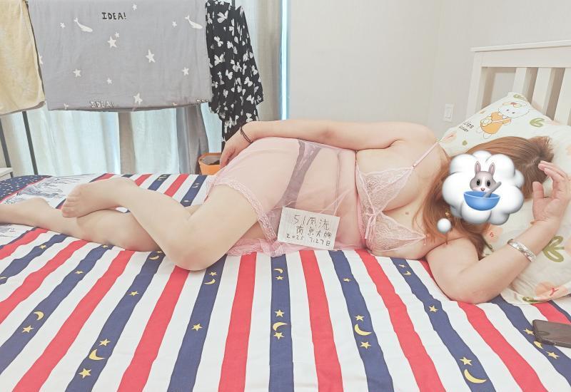 南站大胸大屁股姐姐