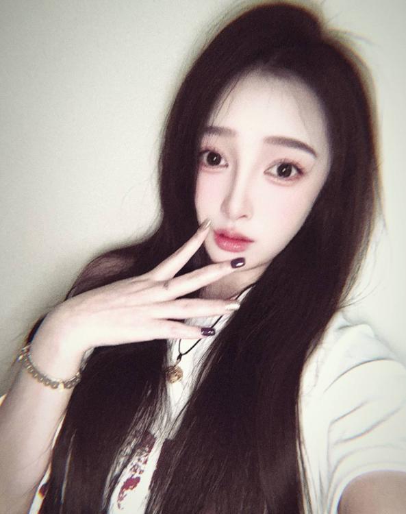 江汉气质零零后