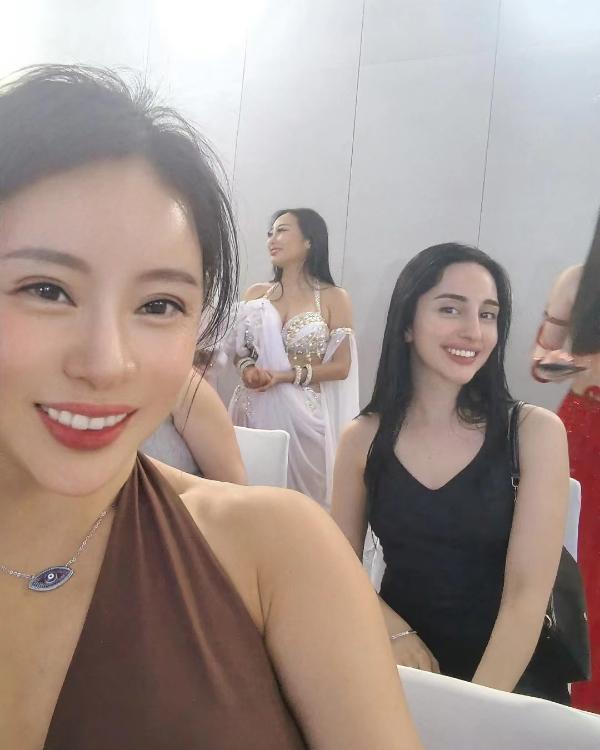 爱健身跳舞的静安骚妇