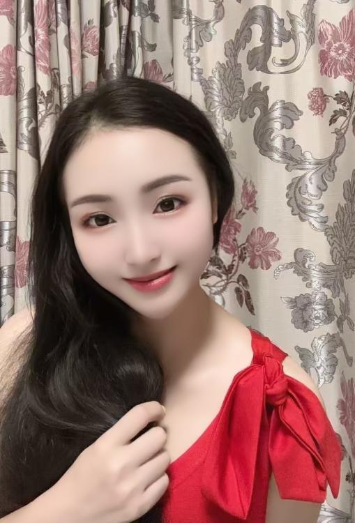 烈焰红装甜美少妇