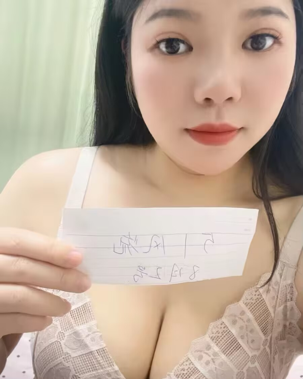 浦东张江小龙女