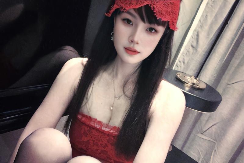 白云大长腿诗诗