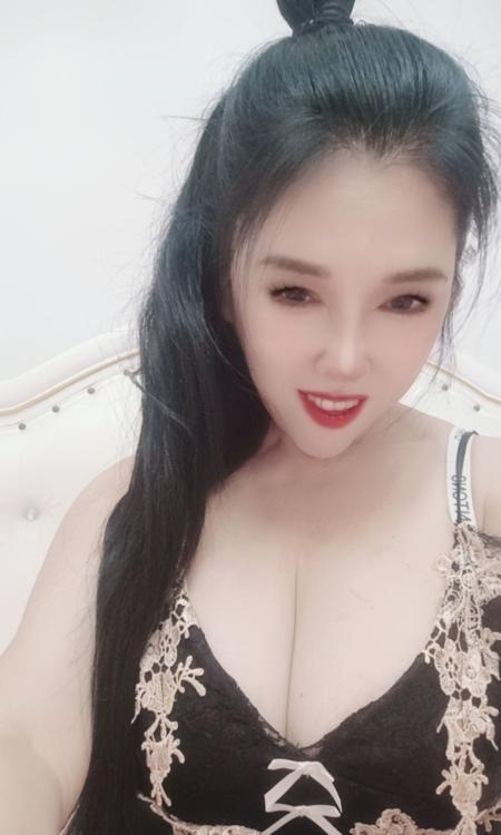 熟女姐大胸桔子姐