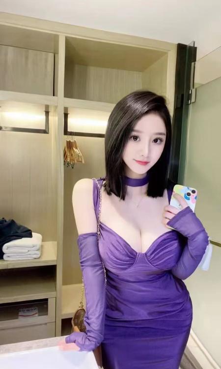 颜值高服务好珂珂