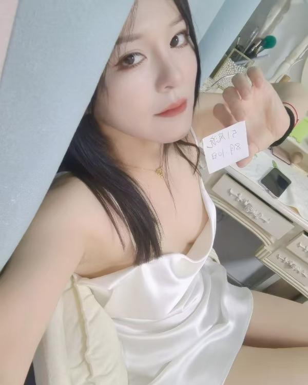 镜湖服务系妹子