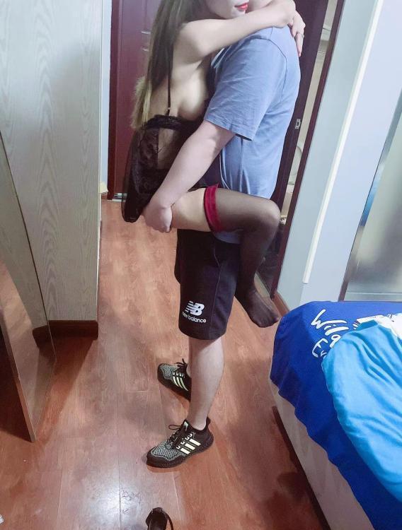 可抱起来玩的甜甜老师