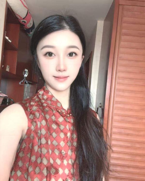 光谷高挑小仙女