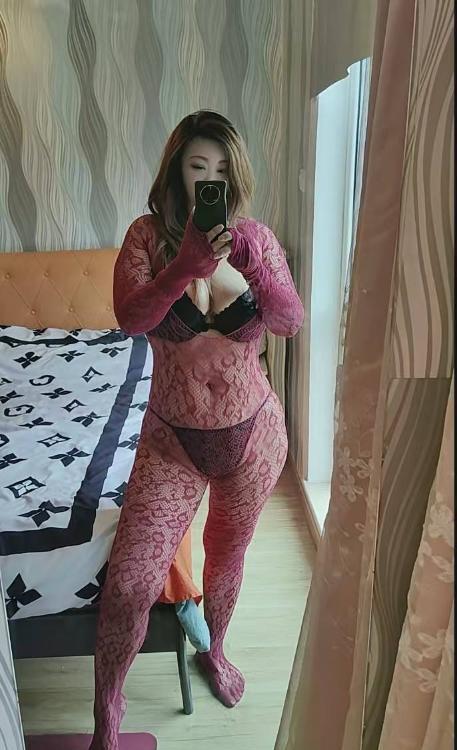 丰满风骚大胸熟女