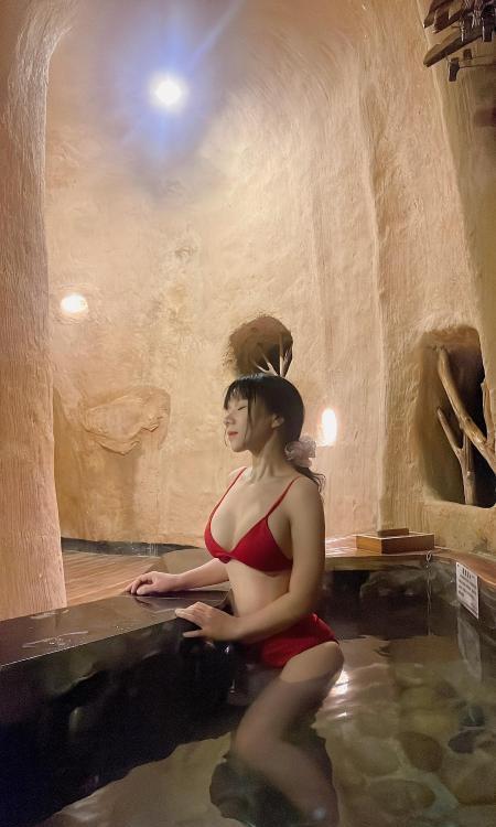 妩媚大奶少妇叶子