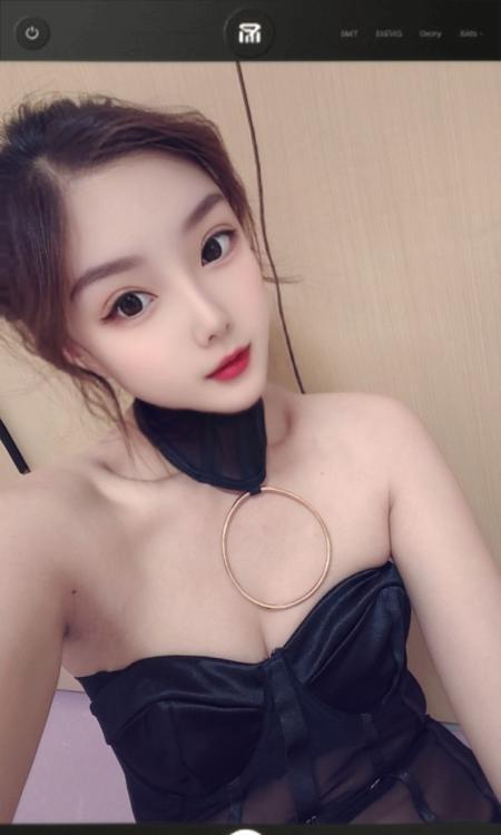 越溪性感小魔女