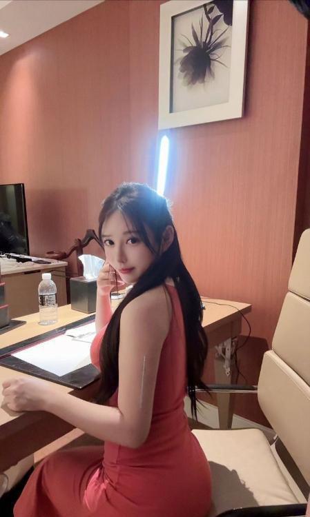 五堡高分小依琳