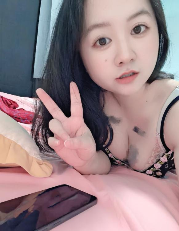 闵行圆润爱笑的小姐姐