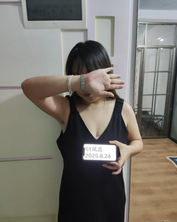 沈阳微胖大胸少妇