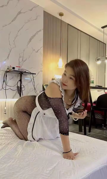 风韵犹存老板娘