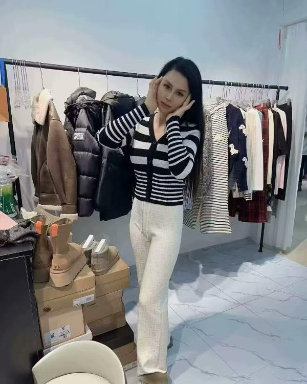 苏州昆山居家少妇