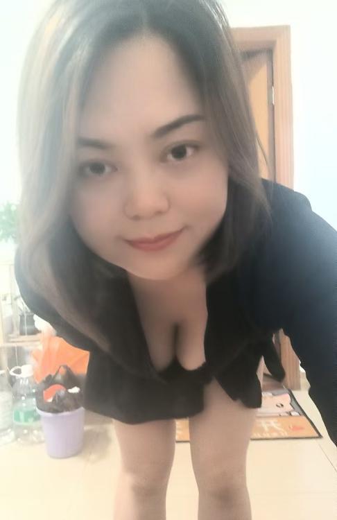 性价比巨乳少妇