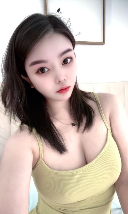 徐汇阳阳性感迷人