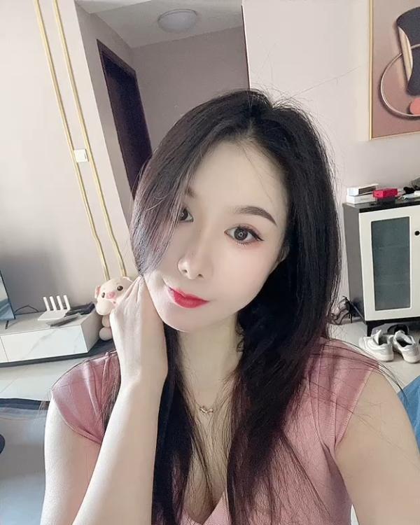 罗湖性感白玫瑰