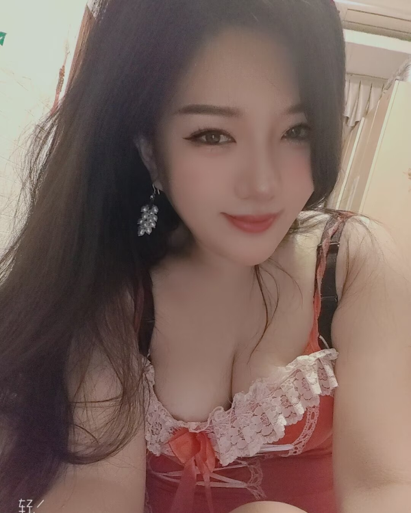 罗湖健身瑜伽老师百合