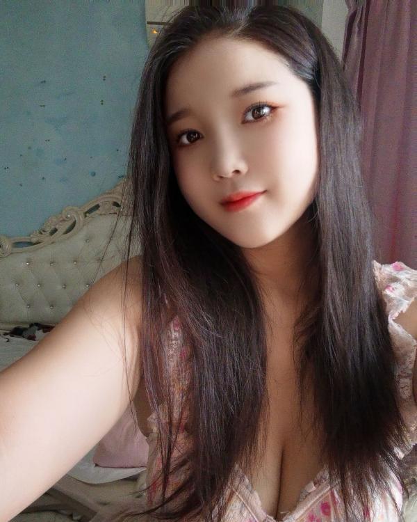 风骚大胸美少妇