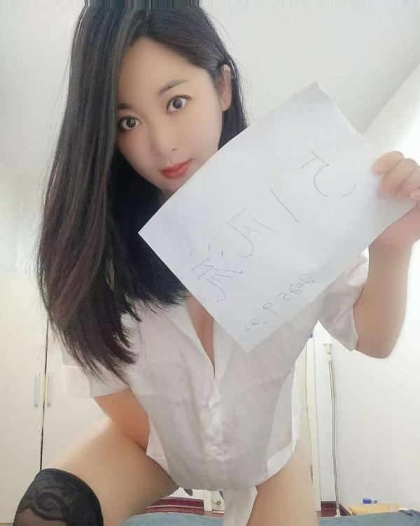 亲和温柔的大姐姐