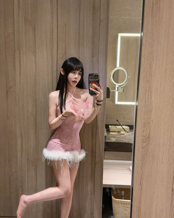 长腿细腰美女团团