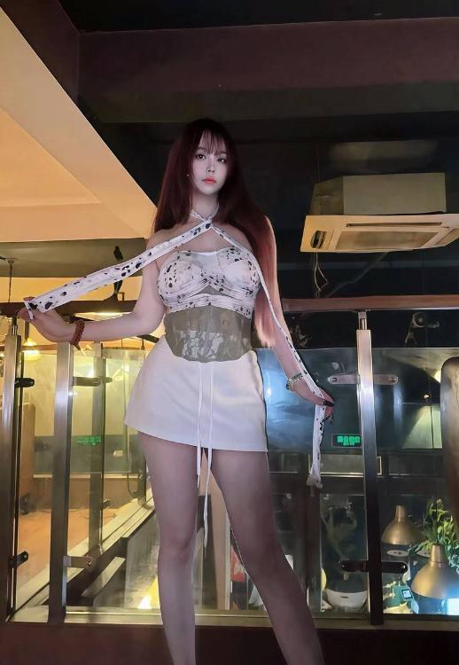 丰乳肥臀情趣诱惑馨菲