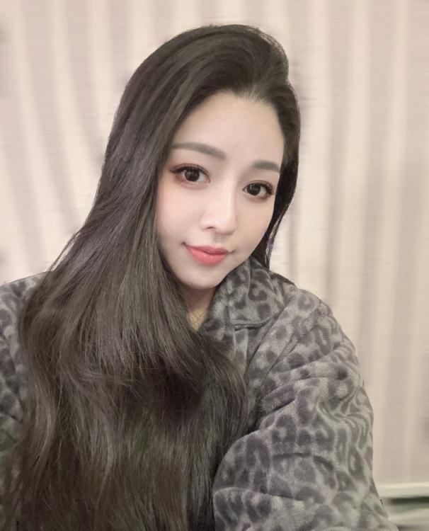 丰满梓琪很有料