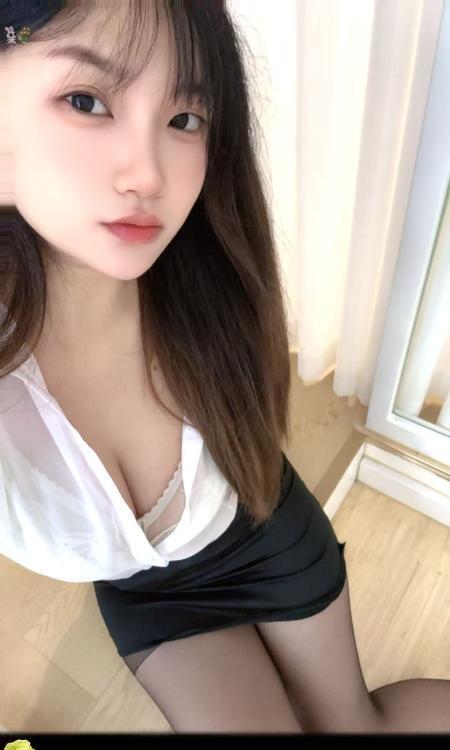 大奶黑丝高跟女王