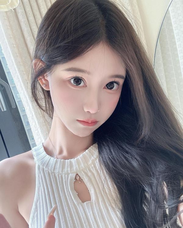 清纯可爱小妹子