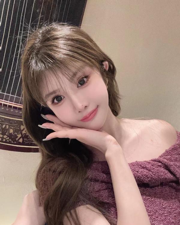 东站Su胸翘臀恬老师